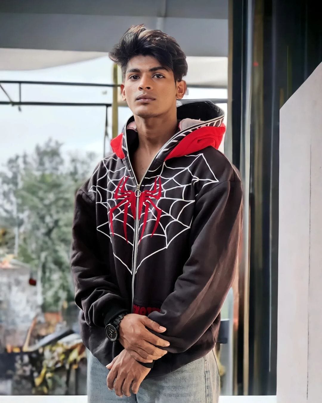 Exotix Full-Zip Double-Cap Spider-Man Hoodie: Unleash Your Inner Spidey - image 4