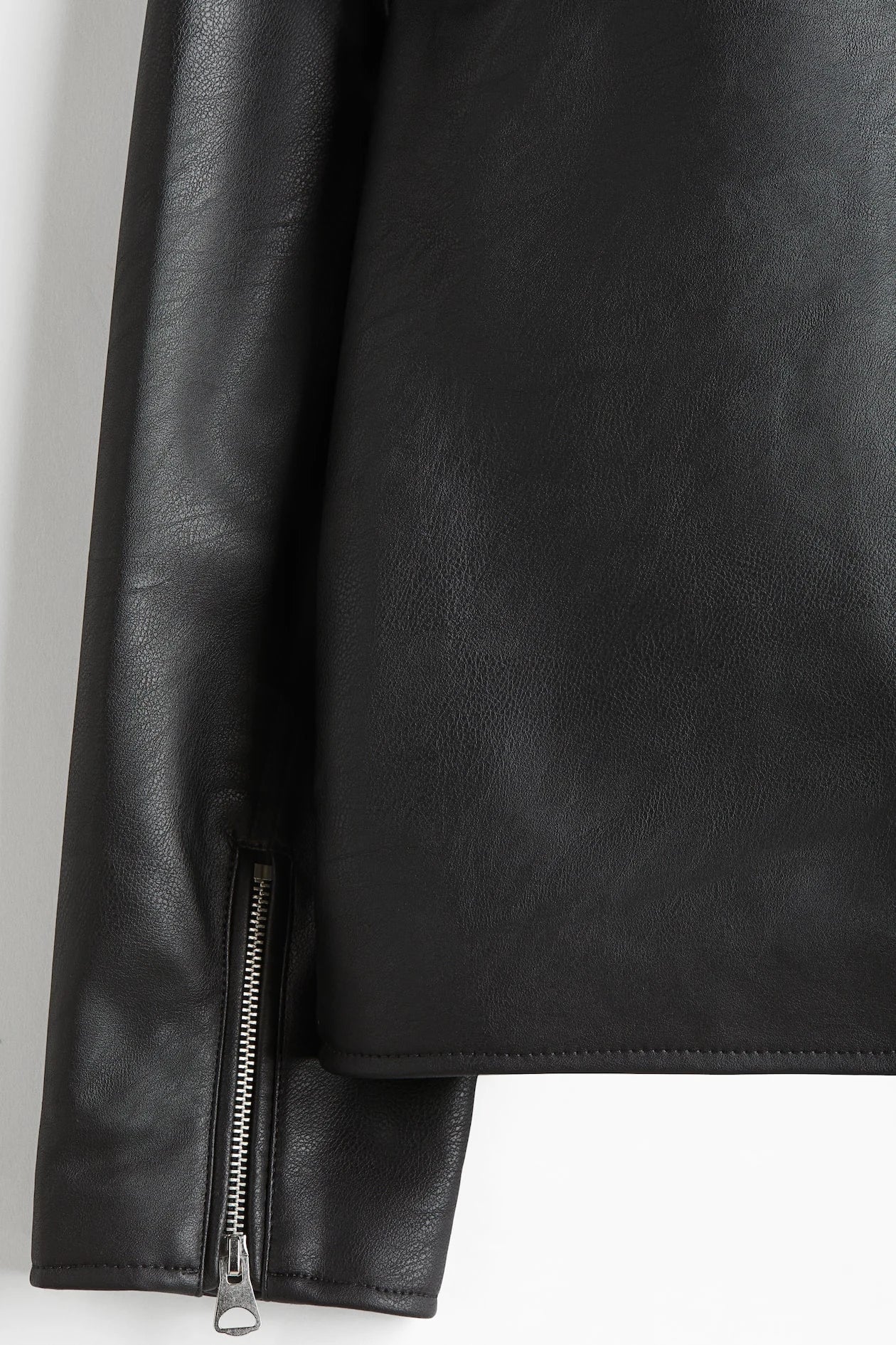 Black Boxy Leather Jacket - Cropped Fit - image 5