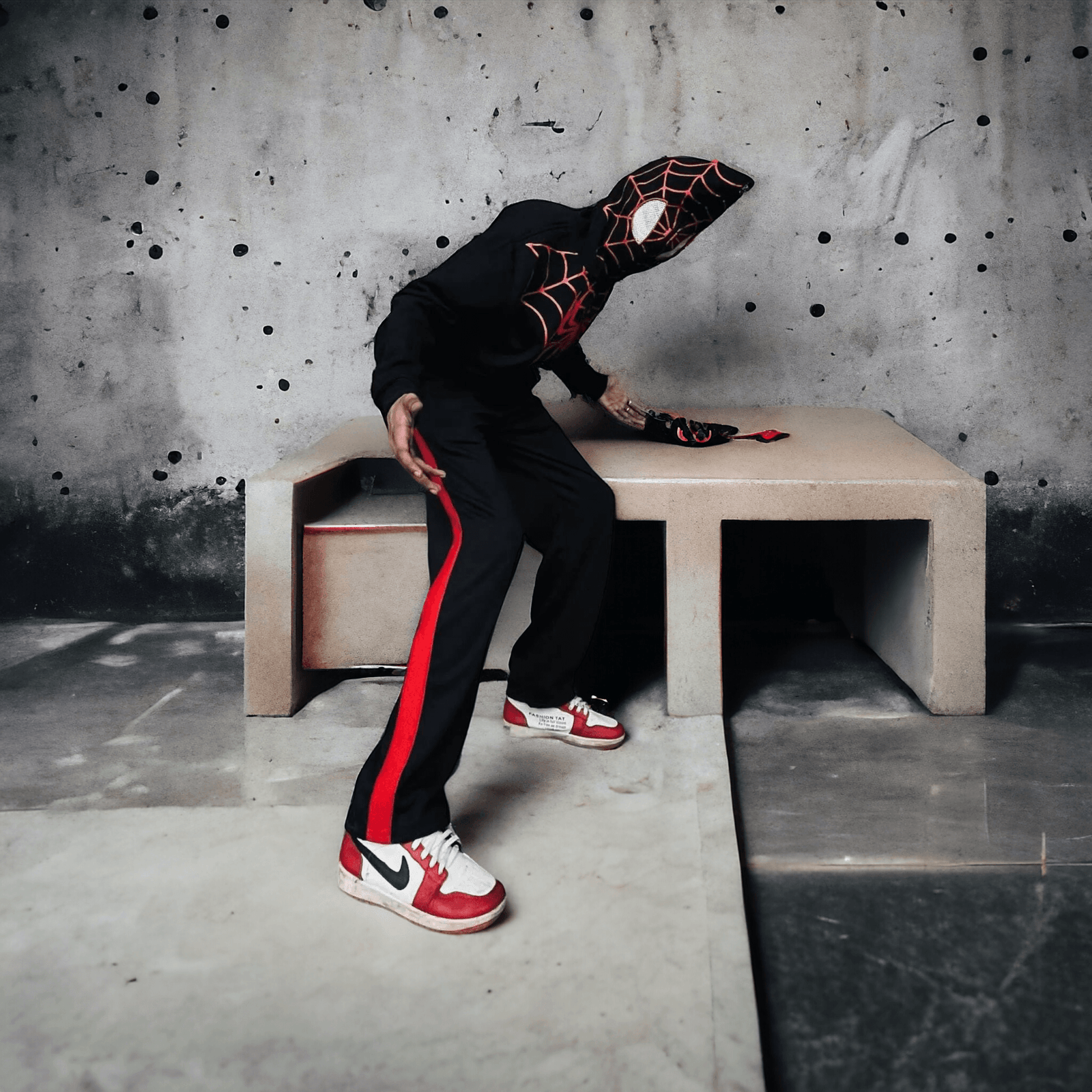 Black Spiderman Hoodie – Streetwear Marvel Zip-Up | Exotix - image 4