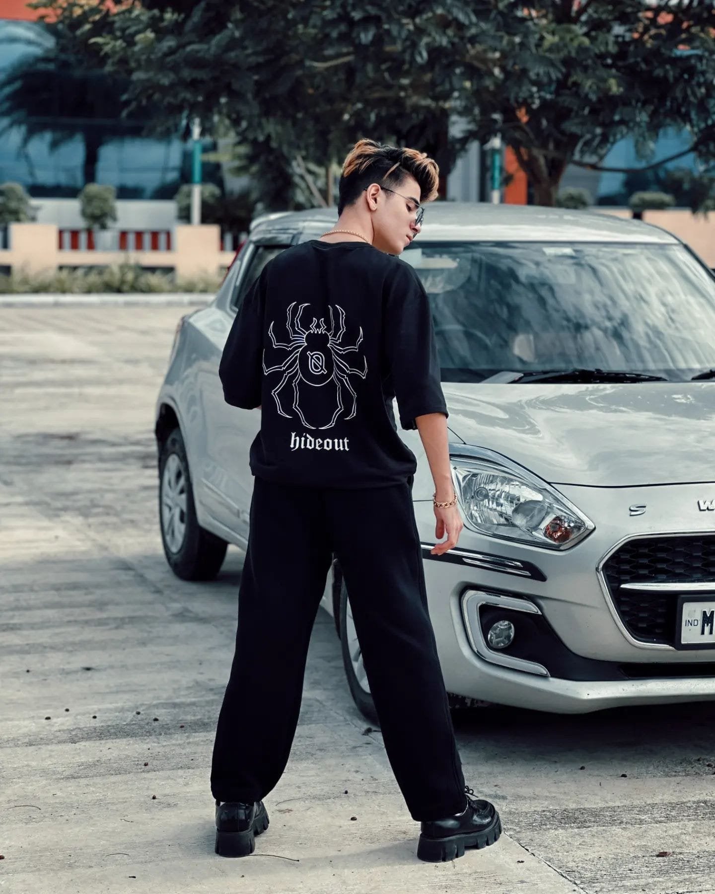 Lighting thunder pant with exotix spider t shirt - image 2