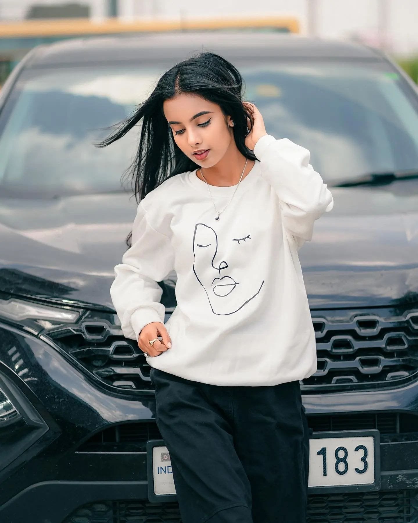 Women Graphic Figure Sweatshirt - image 2