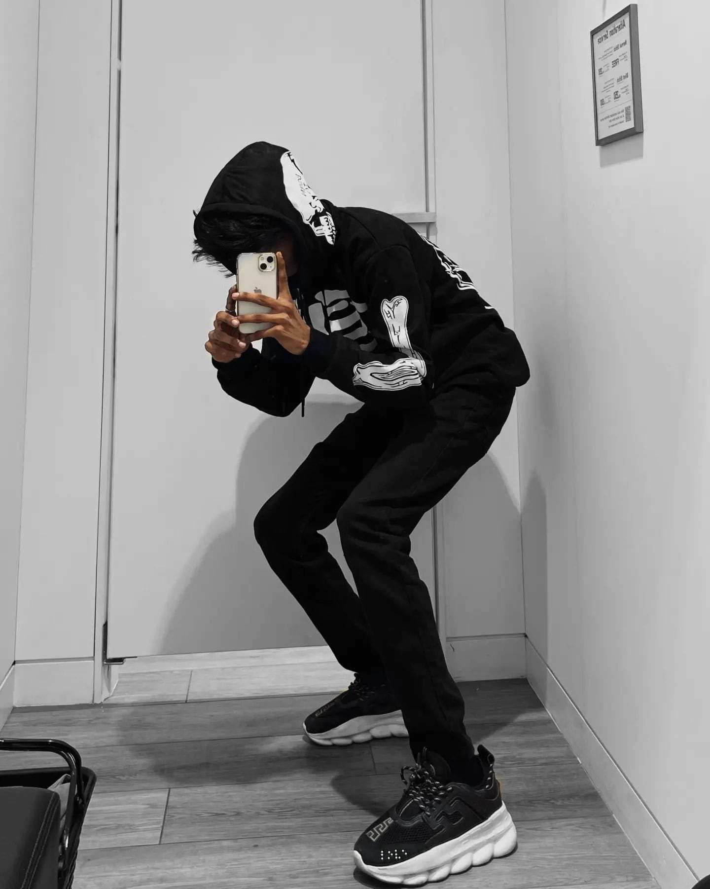 Exotix Vintage Skull Zip Hoodie Timeless Aesthetic with A Retro Twist - image 3