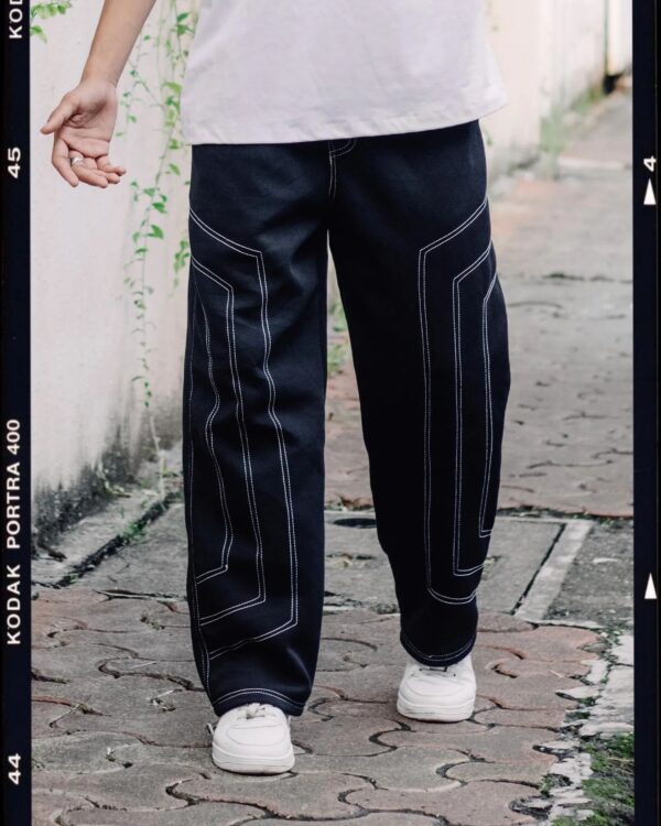 Black Contrast Stitch Baggy Track Pant