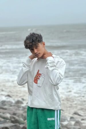 White Cup sweatshirt