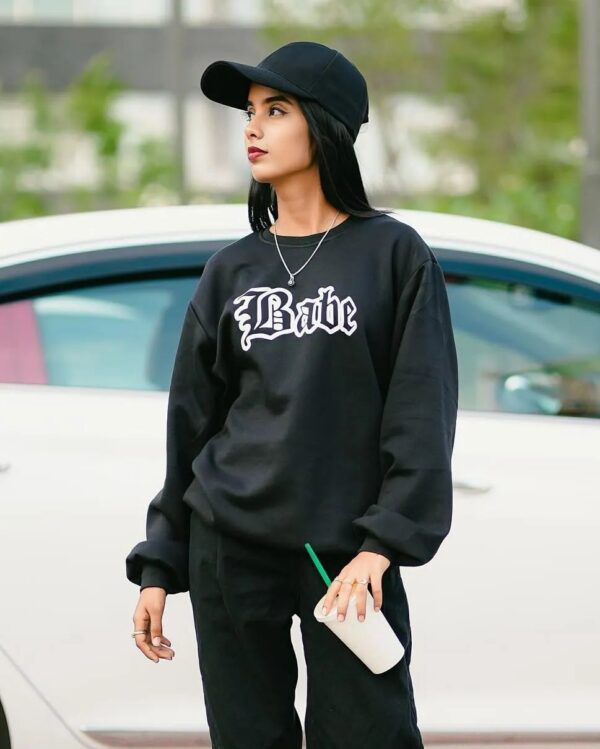 Babe Printed Black Sweatshirt